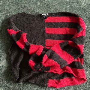 Half striped hot topic shirt